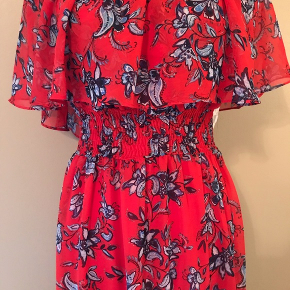 NWT! Beautiful Off The Shoulder Floral Print Dress - Picture 2 of 8